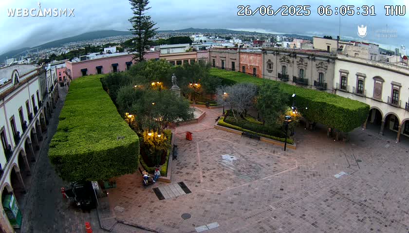 Plaza de Armas de Querétaro Square Live Cam - Santiago de Queretaro, Queretaro, Mexivo