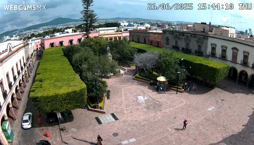 Plaza de Armas de Querétaro Square Live Cam - Santiago de Queretaro, Queretaro, Mexivo