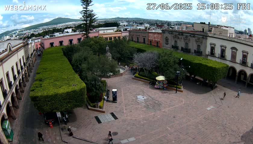 Plaza de Armas de Querétaro Square Live Cam - Santiago de Queretaro, Queretaro, Mexivo