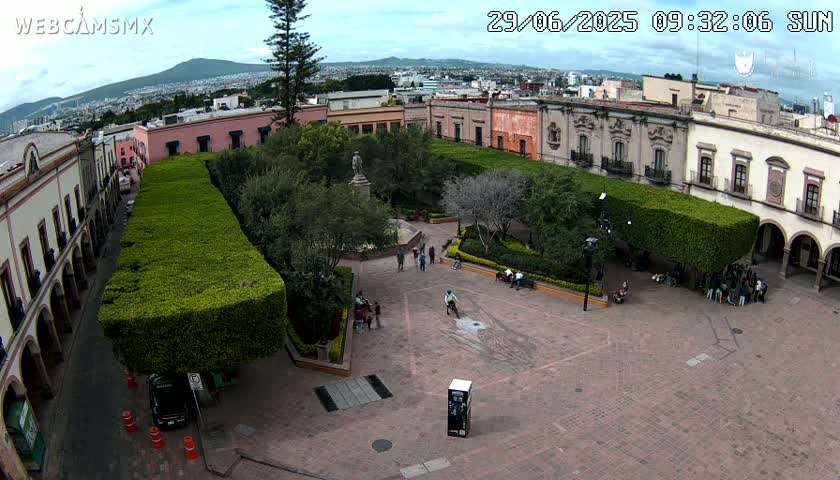 Plaza de Armas de Querétaro Square Live Cam - Santiago de Queretaro, Queretaro, Mexivo