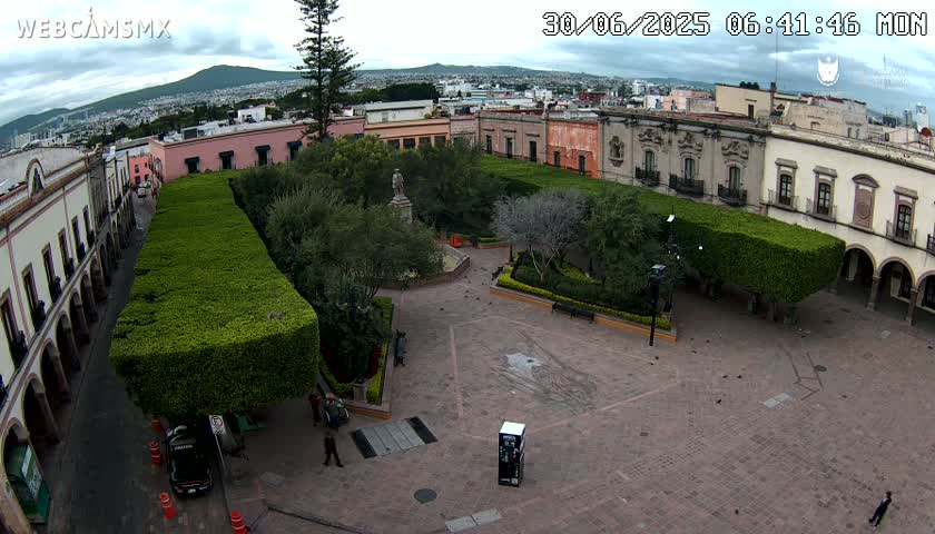 Plaza de Armas de Querétaro Square Live Cam - Santiago de Queretaro, Queretaro, Mexivo