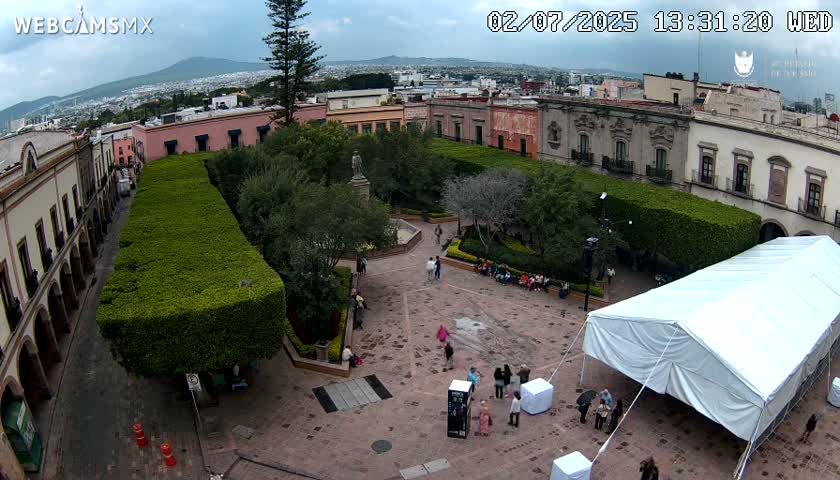 Plaza de Armas de Querétaro Square Live Cam - Santiago de Queretaro, Queretaro, Mexivo