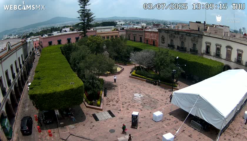 Plaza de Armas de Querétaro Square Live Cam - Santiago de Queretaro, Queretaro, Mexivo