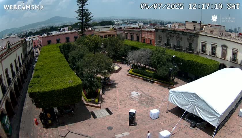 Plaza de Armas de Querétaro Square Live Cam - Santiago de Queretaro, Queretaro, Mexivo