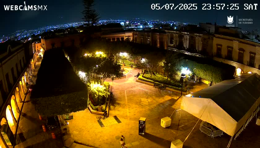Plaza de Armas de Querétaro Square Live Cam - Santiago de Queretaro, Queretaro, Mexivo