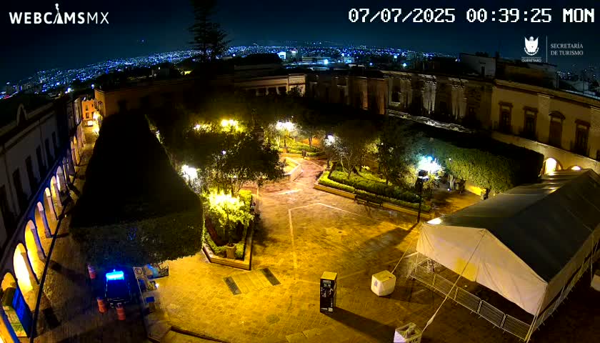 Plaza de Armas de Querétaro Square Live Cam - Santiago de Queretaro, Queretaro, Mexivo