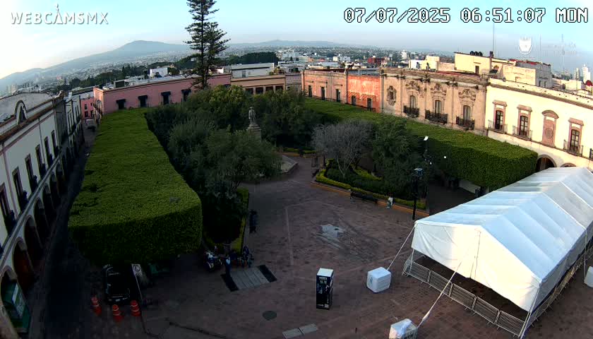 Plaza de Armas de Querétaro Square Live Cam - Santiago de Queretaro, Queretaro, Mexivo