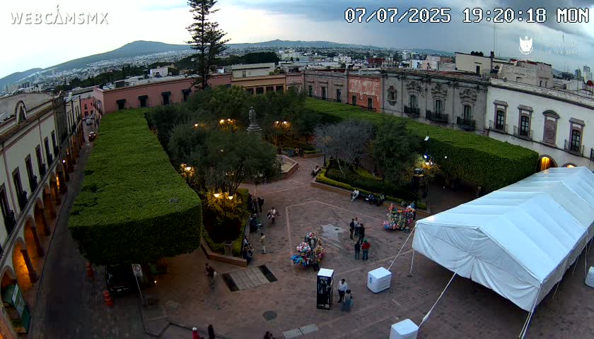 Plaza de Armas de Querétaro Square Live Cam - Santiago de Queretaro, Queretaro, Mexivo