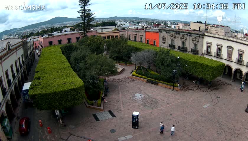 Plaza de Armas de Querétaro Square Live Cam - Santiago de Queretaro, Queretaro, Mexivo
