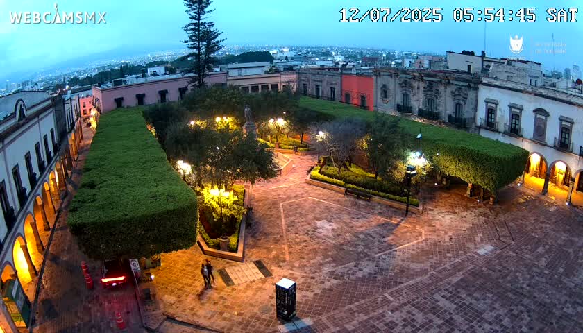 Plaza de Armas de Querétaro Square Live Cam - Santiago de Queretaro, Queretaro, Mexivo