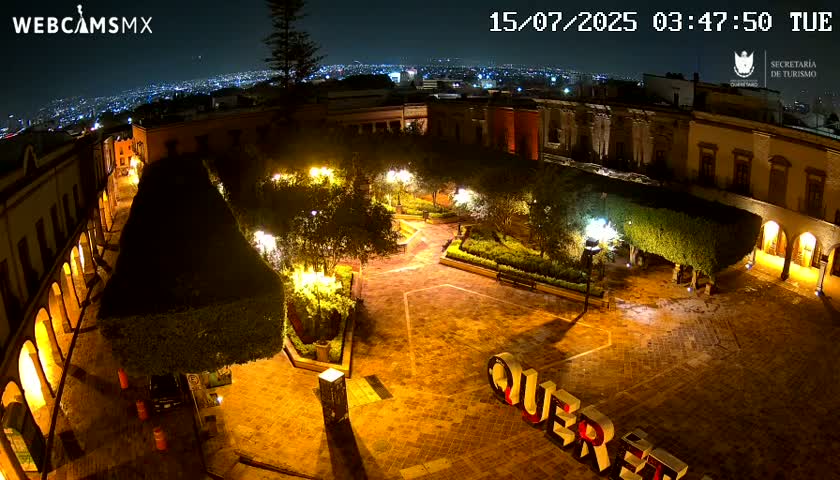 Plaza de Armas de Querétaro Square Live Cam - Santiago de Queretaro, Queretaro, Mexivo
