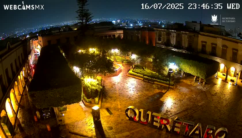 Plaza de Armas de Querétaro Square Live Cam - Santiago de Queretaro, Queretaro, Mexivo