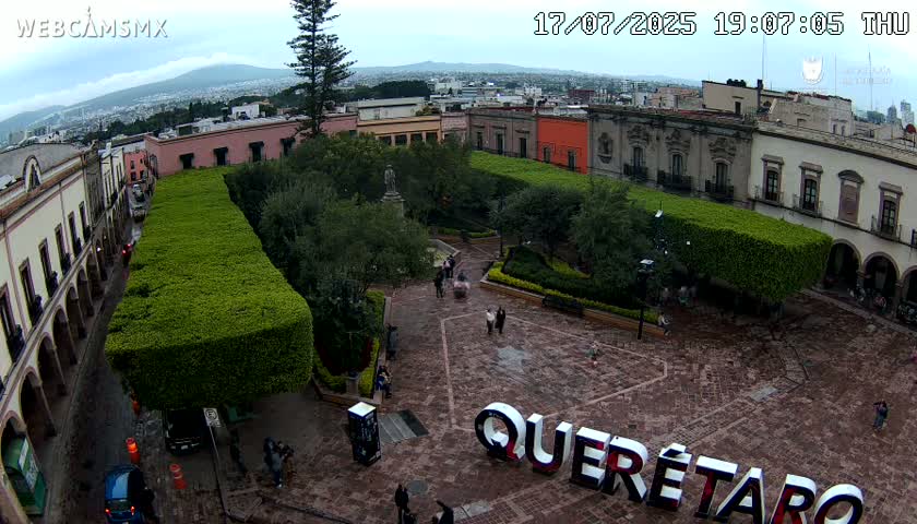 Plaza de Armas de Querétaro Square Live Cam - Santiago de Queretaro, Queretaro, Mexivo