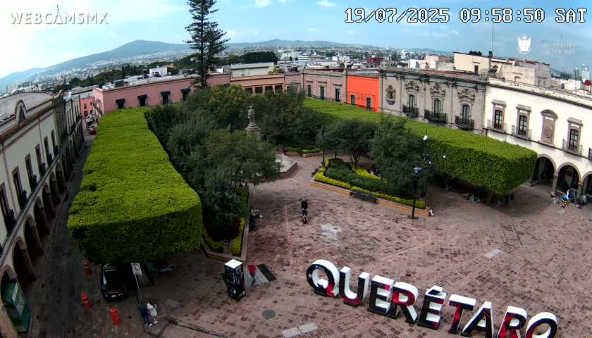 Plaza de Armas de Querétaro Square Live Cam - Santiago de Queretaro, Queretaro, Mexivo