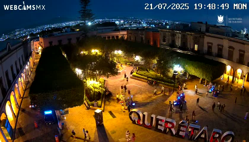 Plaza de Armas de Querétaro Square Live Cam - Santiago de Queretaro, Queretaro, Mexivo