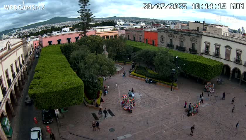 Plaza de Armas de Querétaro Square Live Cam - Santiago de Queretaro, Queretaro, Mexivo