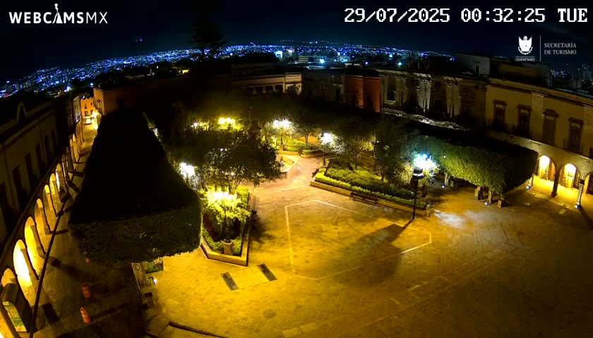 Plaza de Armas de Querétaro Square Live Cam - Santiago de Queretaro, Queretaro, Mexivo