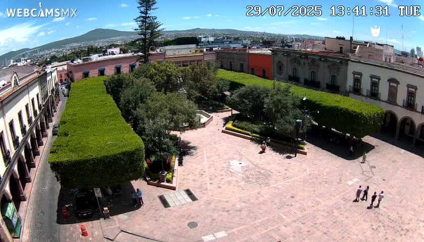 Plaza de Armas de Querétaro Square Live Cam - Santiago de Queretaro, Queretaro, Mexivo