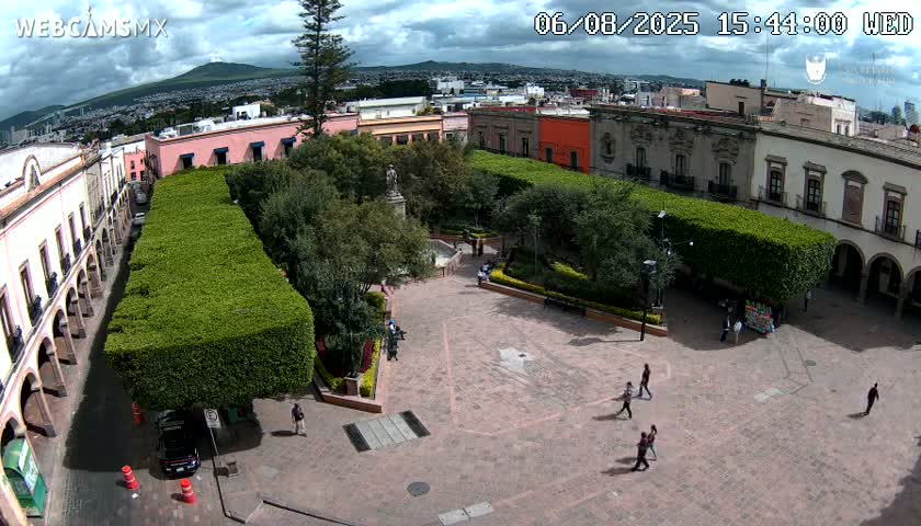 Plaza de Armas de Querétaro Square Live Cam - Santiago de Queretaro, Queretaro, Mexivo