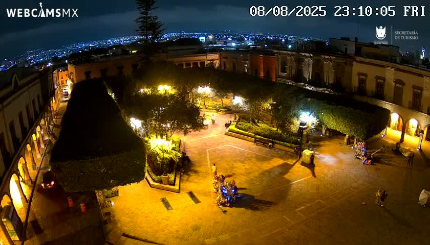 Plaza de Armas de Querétaro Square Live Cam - Santiago de Queretaro, Queretaro, Mexivo