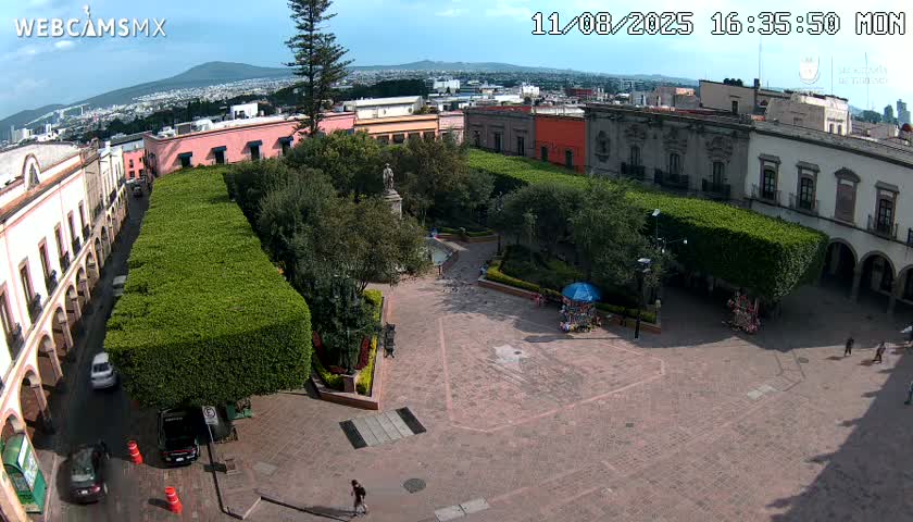 Plaza de Armas de Querétaro Square Live Cam - Santiago de Queretaro, Queretaro, Mexivo