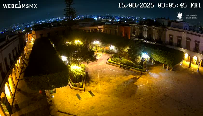 Plaza de Armas de Querétaro Square Live Cam - Santiago de Queretaro, Queretaro, Mexivo