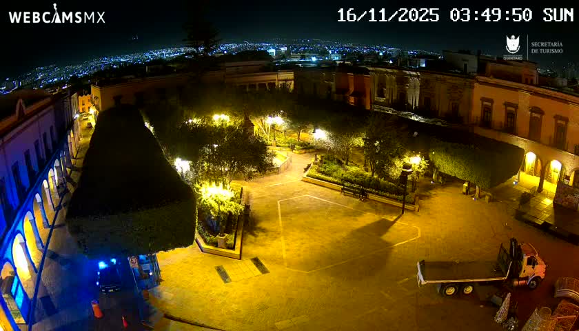 Plaza de Armas de Querétaro Square Live Cam - Santiago de Queretaro, Queretaro, Mexivo