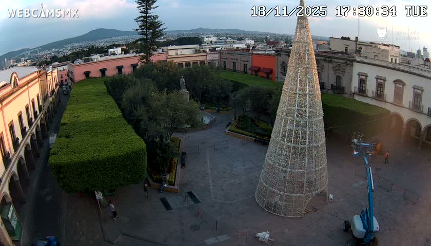 Plaza de Armas de Querétaro Square Live Cam - Santiago de Queretaro, Queretaro, Mexivo