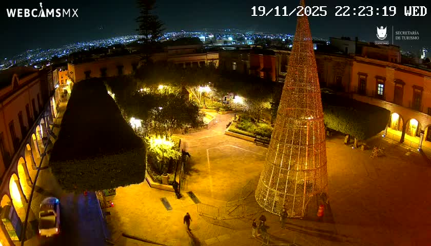 Plaza de Armas de Querétaro Square Live Cam - Santiago de Queretaro, Queretaro, Mexivo