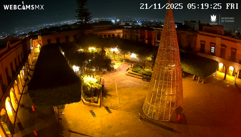 Plaza de Armas de Querétaro Square Live Cam - Santiago de Queretaro, Queretaro, Mexivo