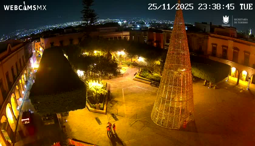Plaza de Armas de Querétaro Square Live Cam - Santiago de Queretaro, Queretaro, Mexivo