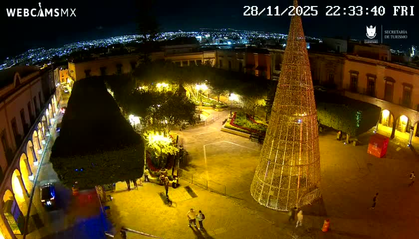 Plaza de Armas de Querétaro Square Live Cam - Santiago de Queretaro, Queretaro, Mexivo