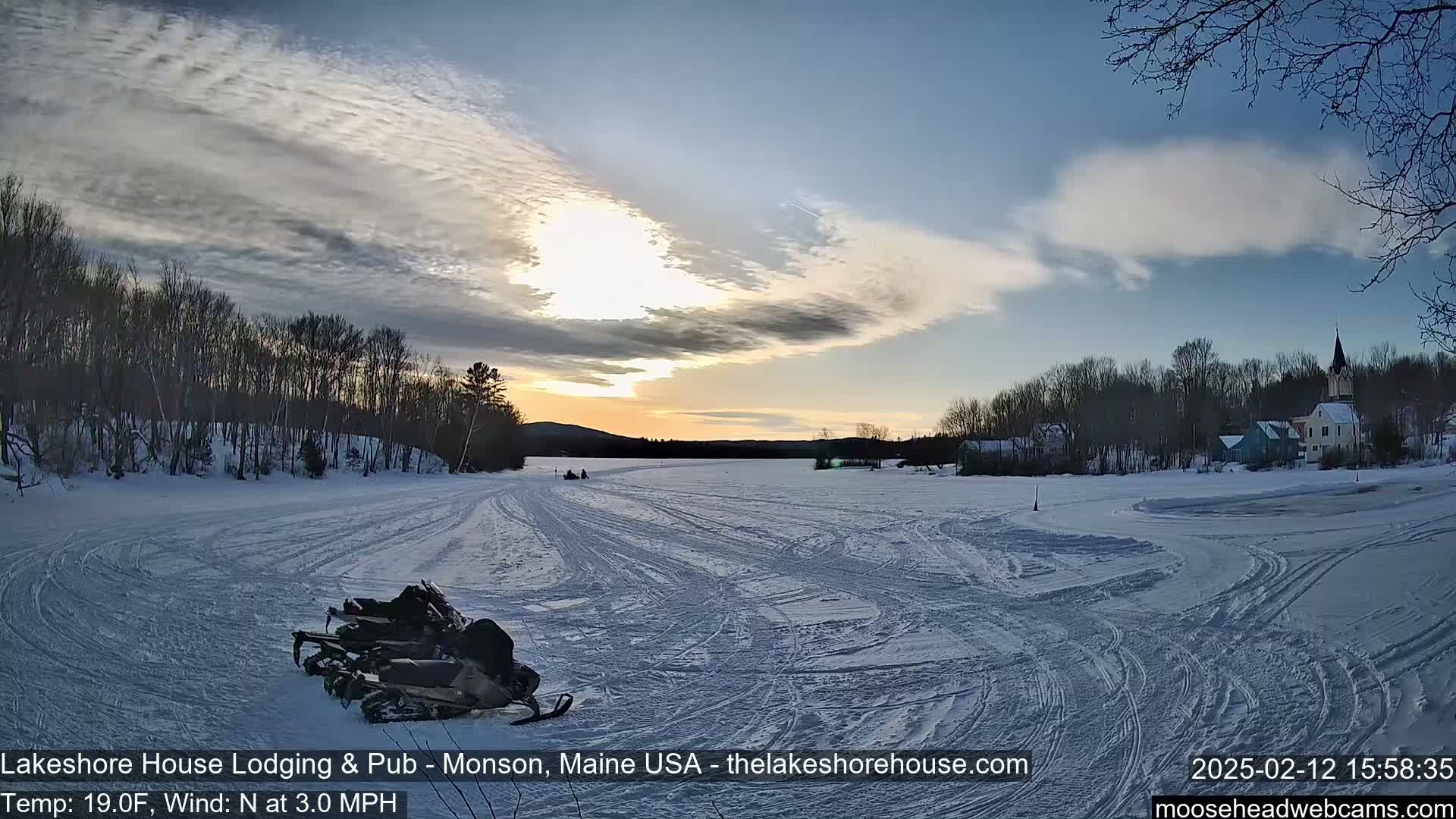 Lake Hebron Live Cam - Monson, Maine, USA