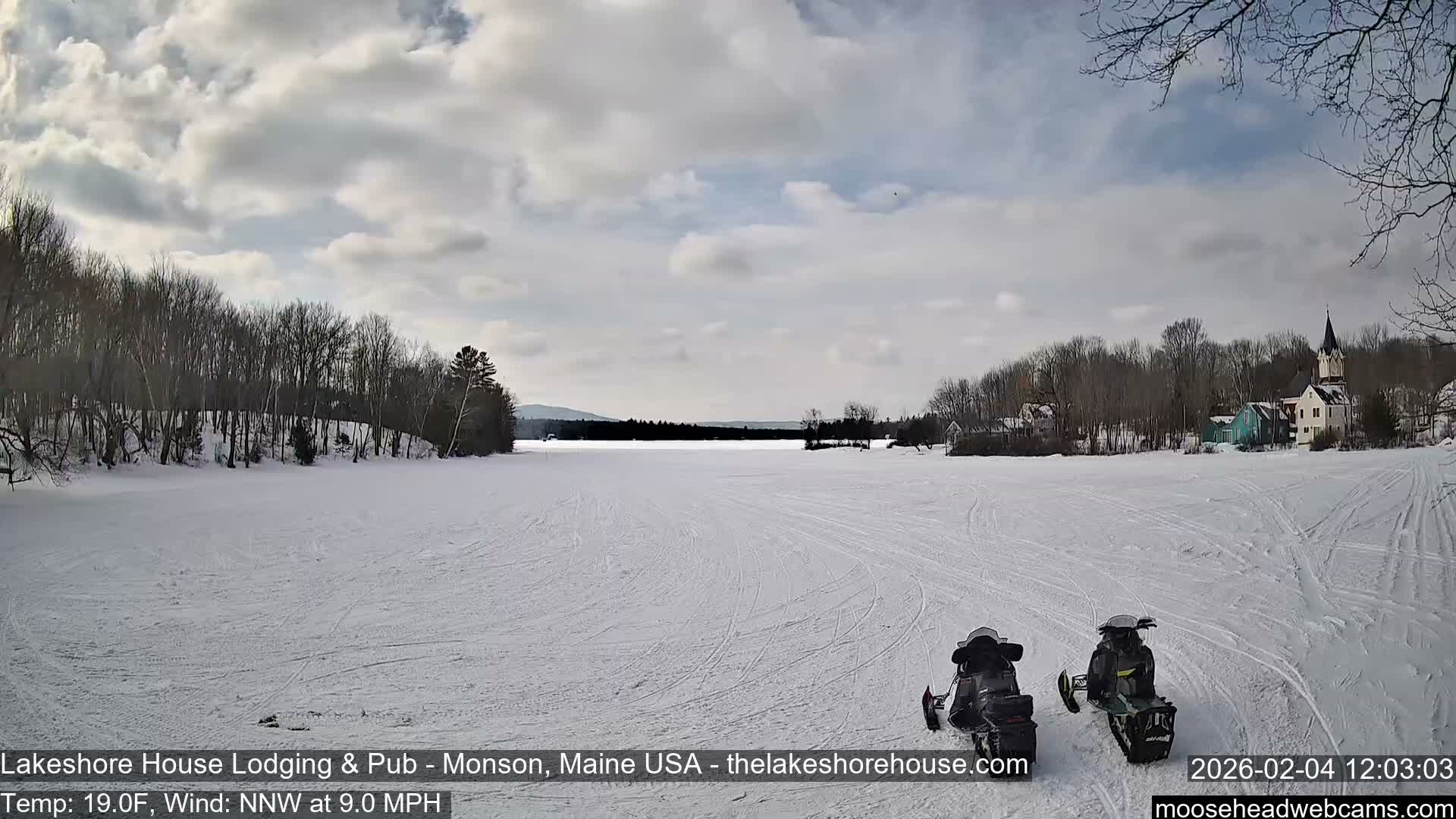 Lake Hebron Live Cam - Monson, Maine, USA