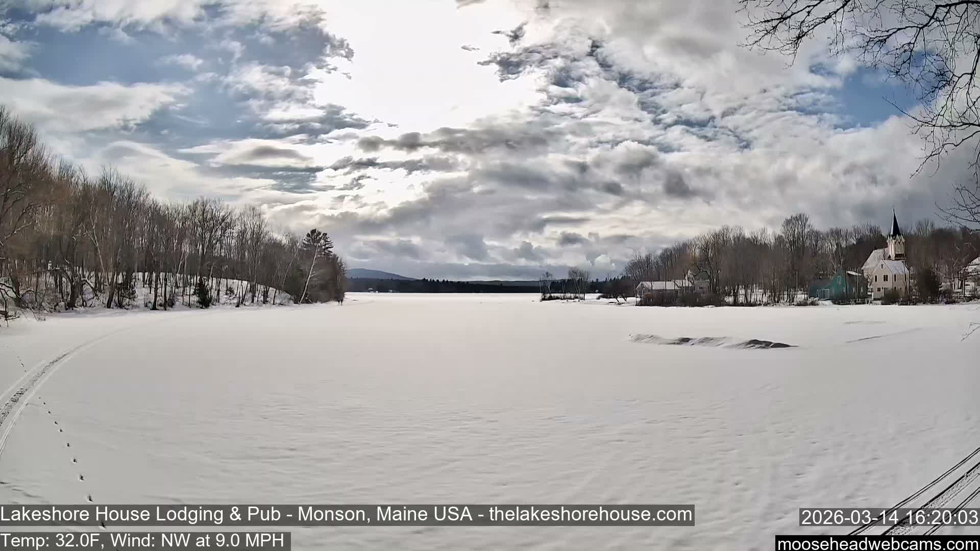 Lake Hebron Live Cam - Monson, Maine, USA