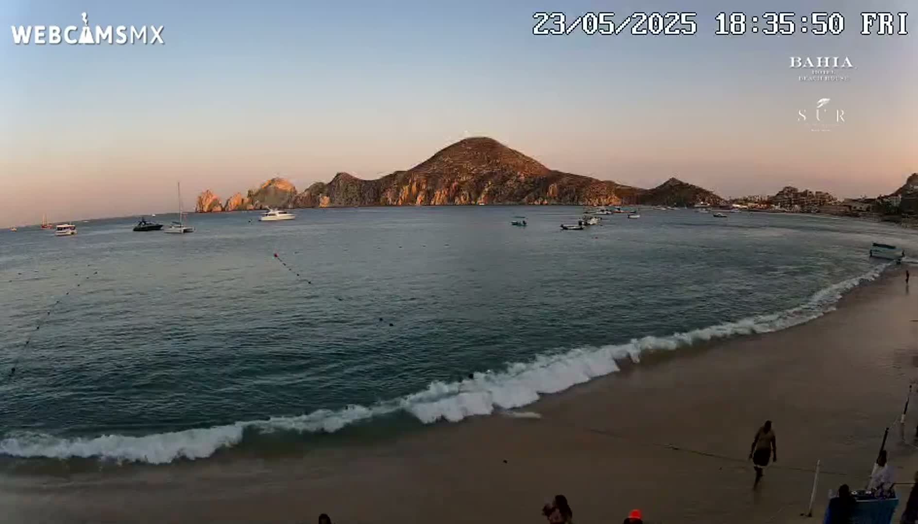 Cabo San Lucas, Playa El Medano Beach Live Cam - Los Cabos, Baja California Sur, Mexico