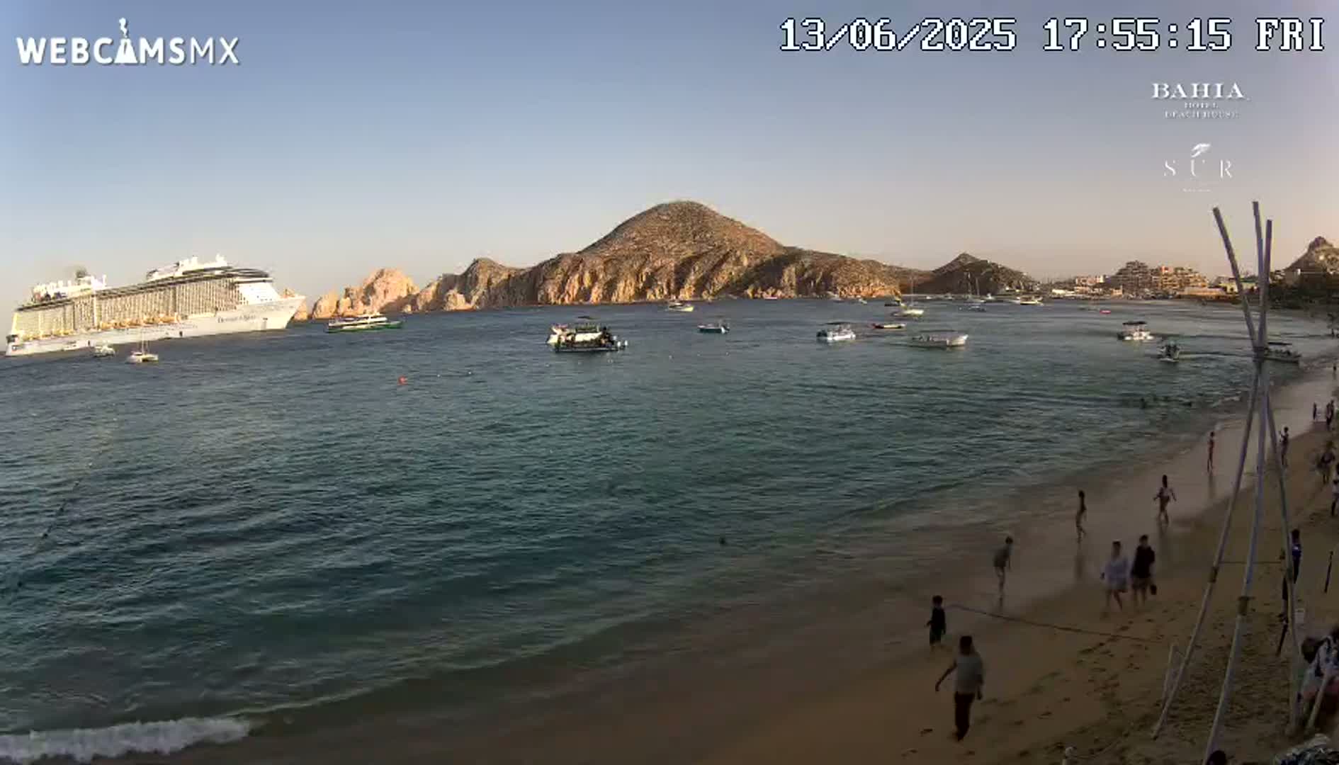 Cabo San Lucas, Playa El Medano Beach Live Cam - Los Cabos, Baja California Sur, Mexico