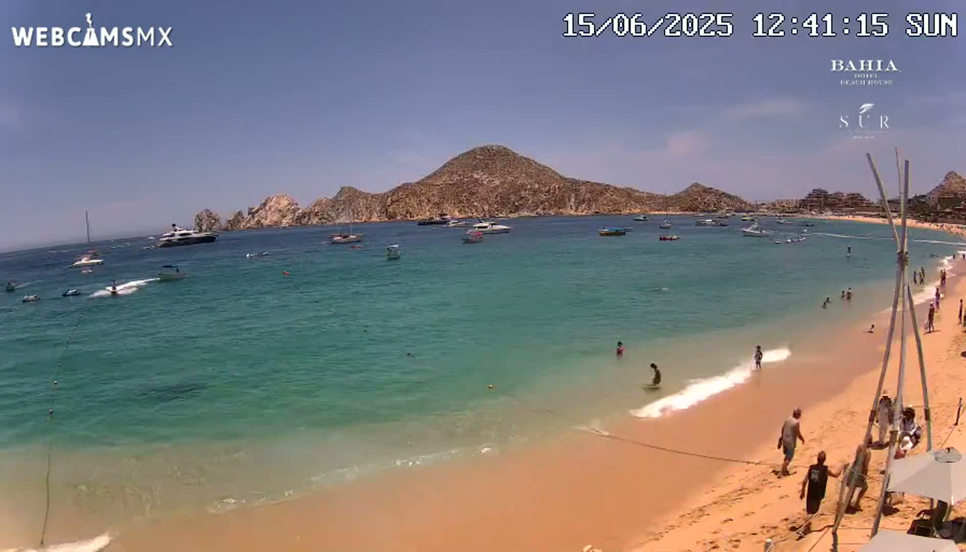 Cabo San Lucas, Playa El Medano Beach Live Cam - Los Cabos, Baja California Sur, Mexico