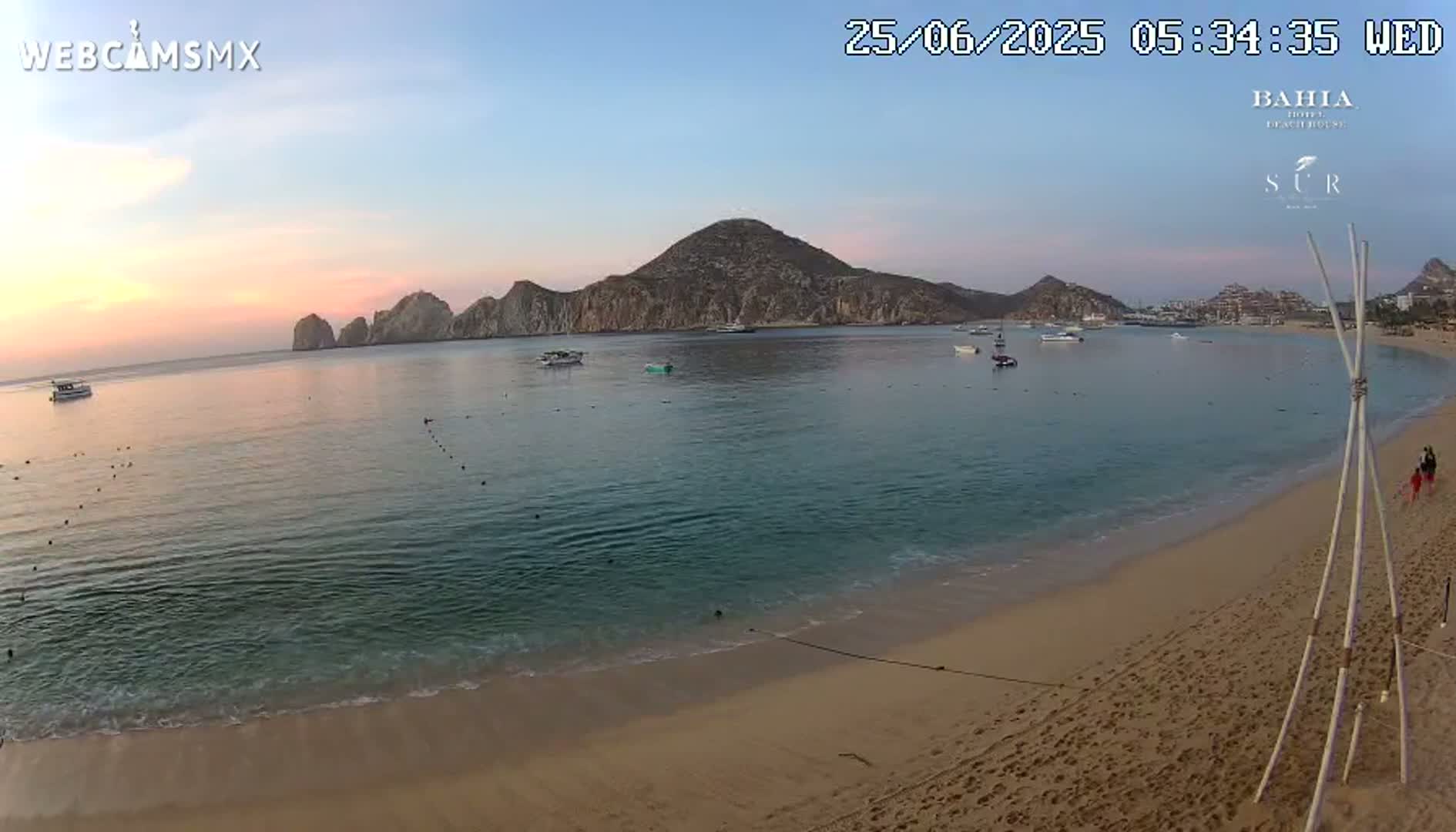 Cabo San Lucas, Playa El Medano Beach Live Cam - Los Cabos, Baja California Sur, Mexico