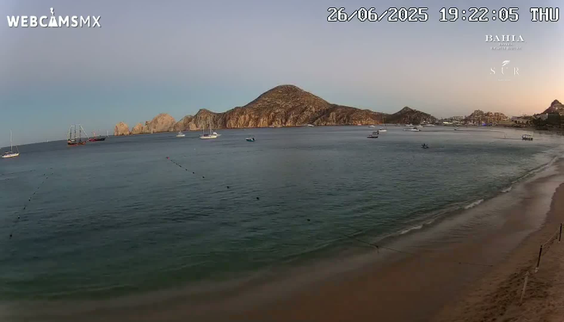 Cabo San Lucas, Playa El Medano Beach Live Cam - Los Cabos, Baja California Sur, Mexico