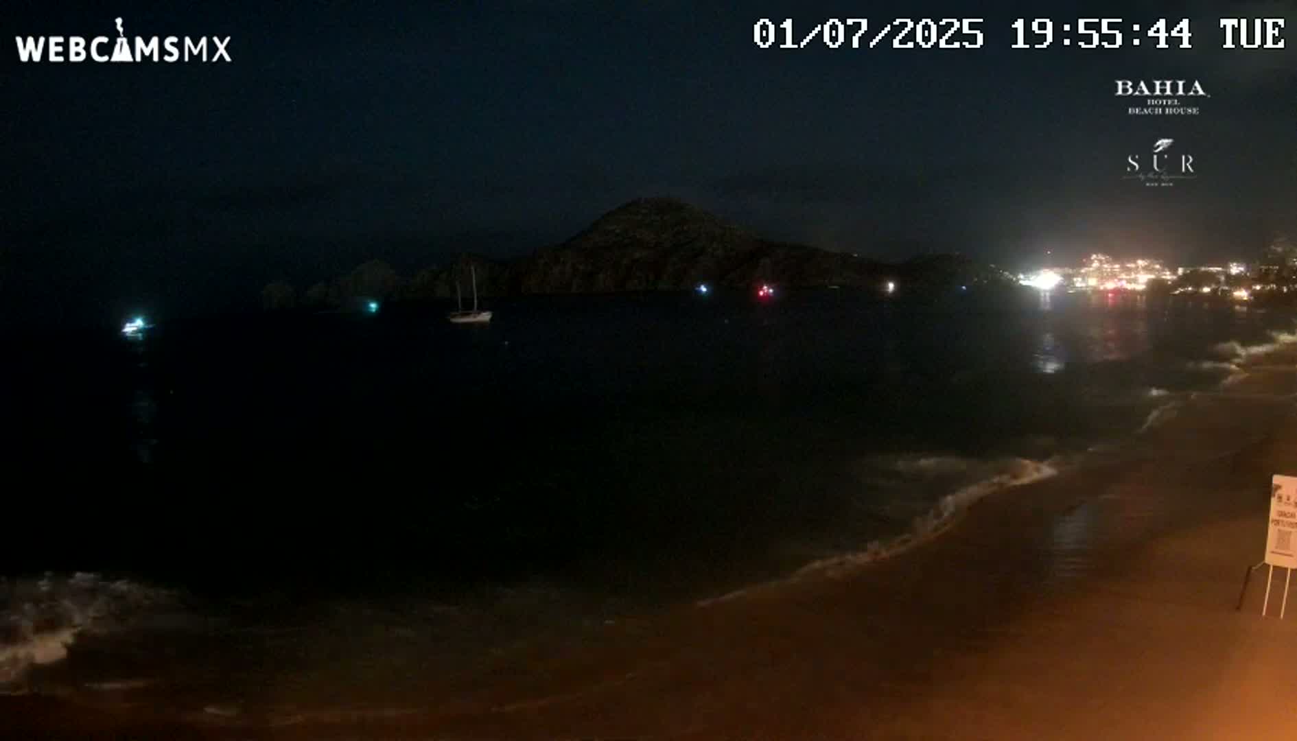 Cabo San Lucas, Playa El Medano Beach Live Cam - Los Cabos, Baja California Sur, Mexico