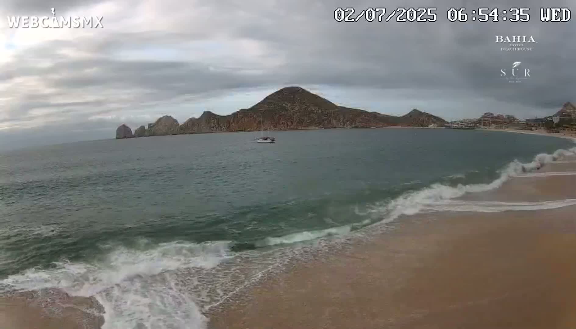 Cabo San Lucas, Playa El Medano Beach Live Cam - Los Cabos, Baja California Sur, Mexico
