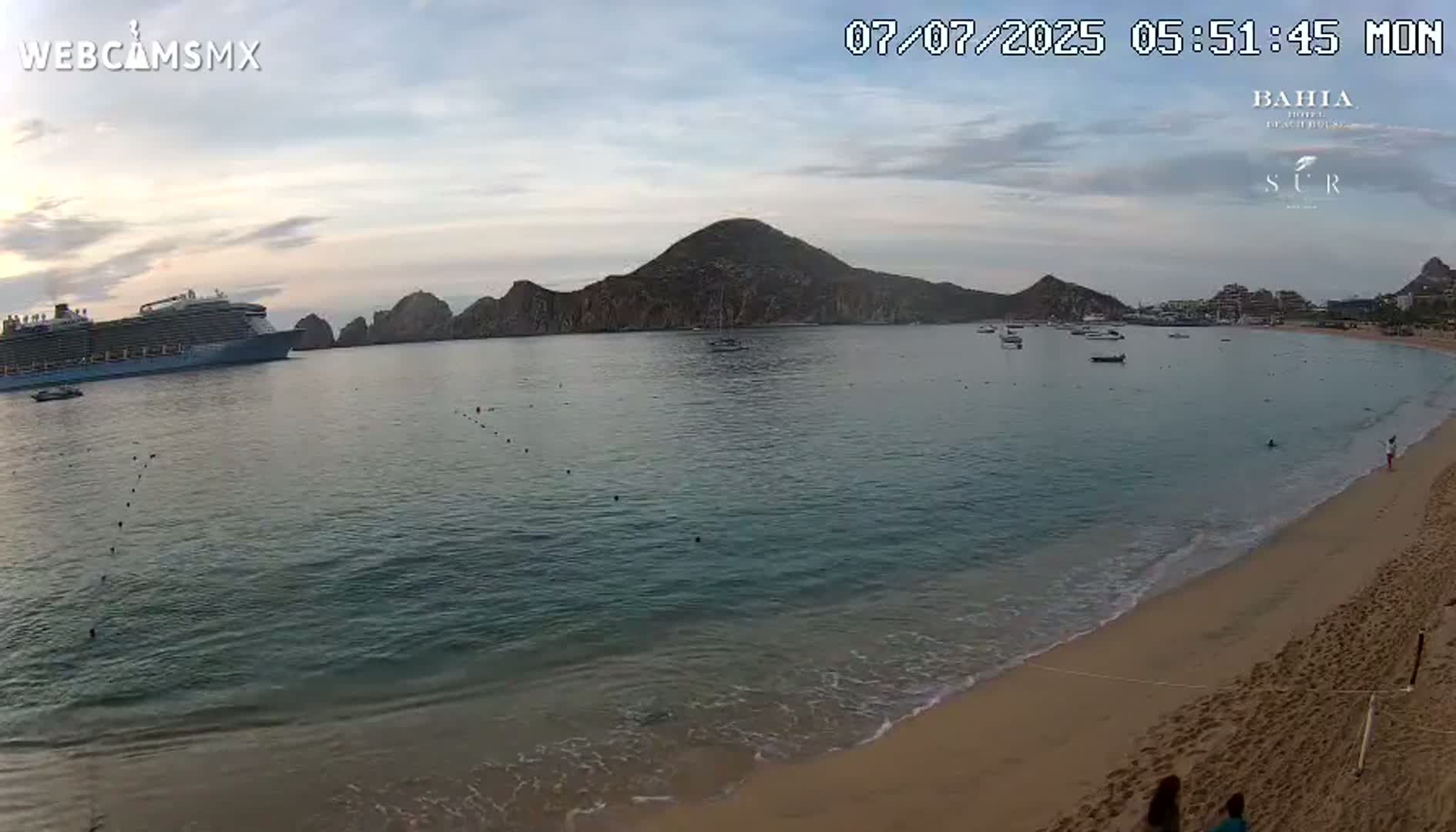 Cabo San Lucas, Playa El Medano Beach Live Cam - Los Cabos, Baja California Sur, Mexico