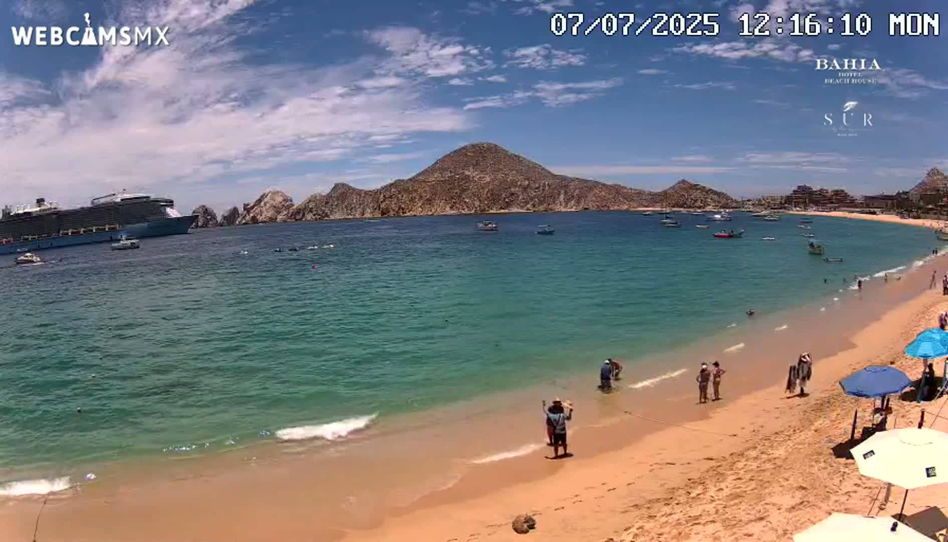 Cabo San Lucas, Playa El Medano Beach Live Cam - Los Cabos, Baja California Sur, Mexico