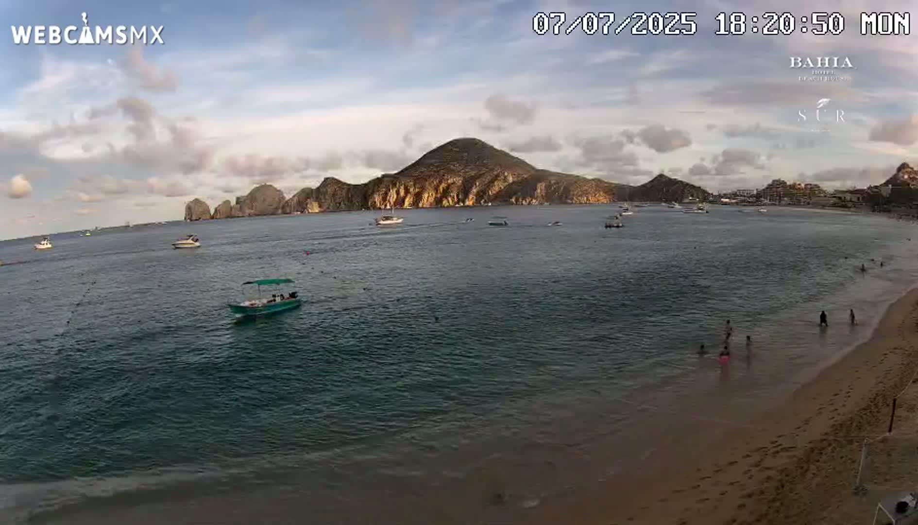 Cabo San Lucas, Playa El Medano Beach Live Cam - Los Cabos, Baja California Sur, Mexico