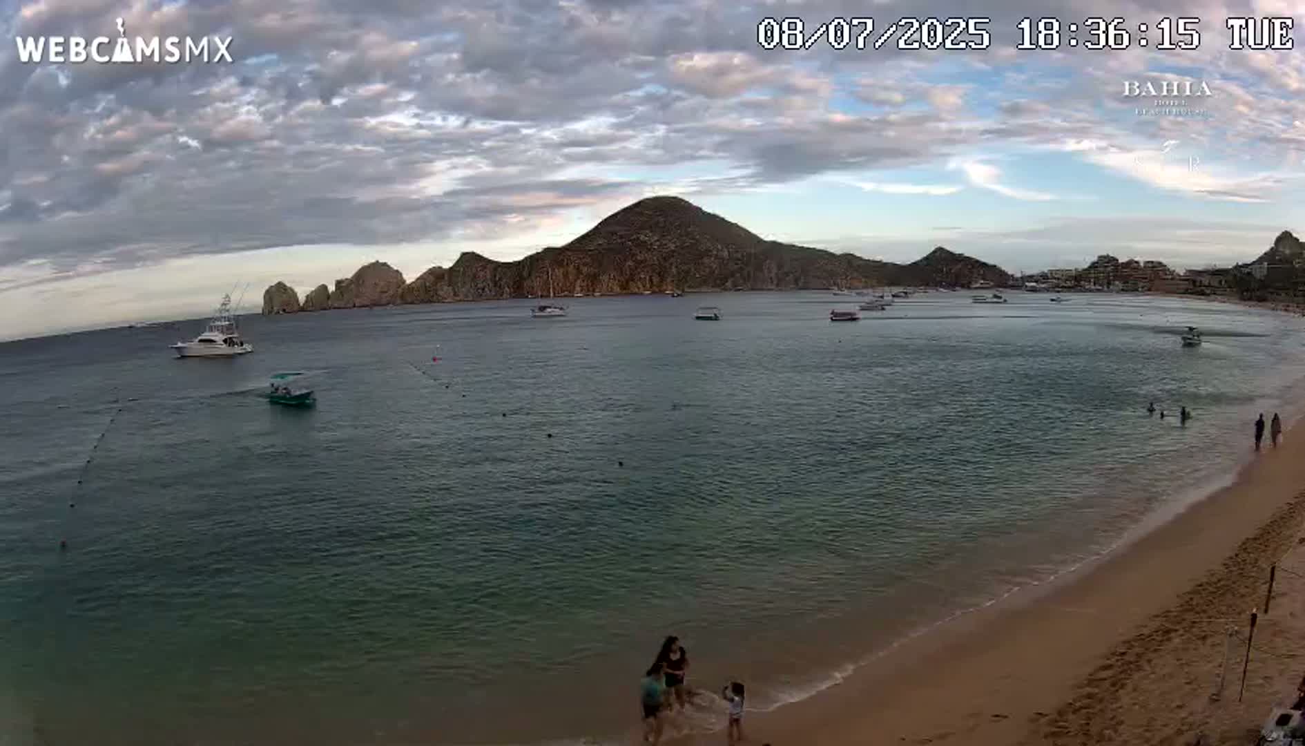 Cabo San Lucas, Playa El Medano Beach Live Cam - Los Cabos, Baja California Sur, Mexico