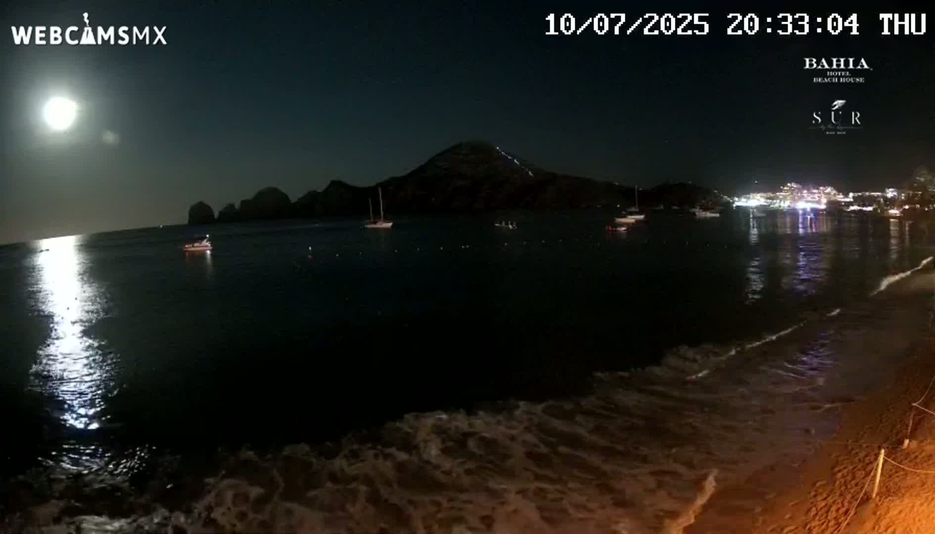 Cabo San Lucas, Playa El Medano Beach Live Cam - Los Cabos, Baja California Sur, Mexico