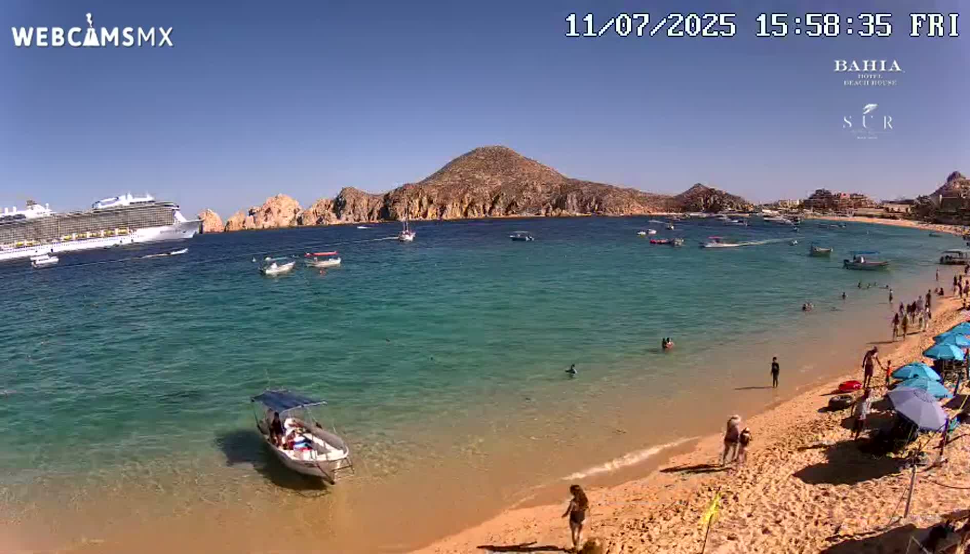 Cabo San Lucas, Playa El Medano Beach Live Cam - Los Cabos, Baja California Sur, Mexico