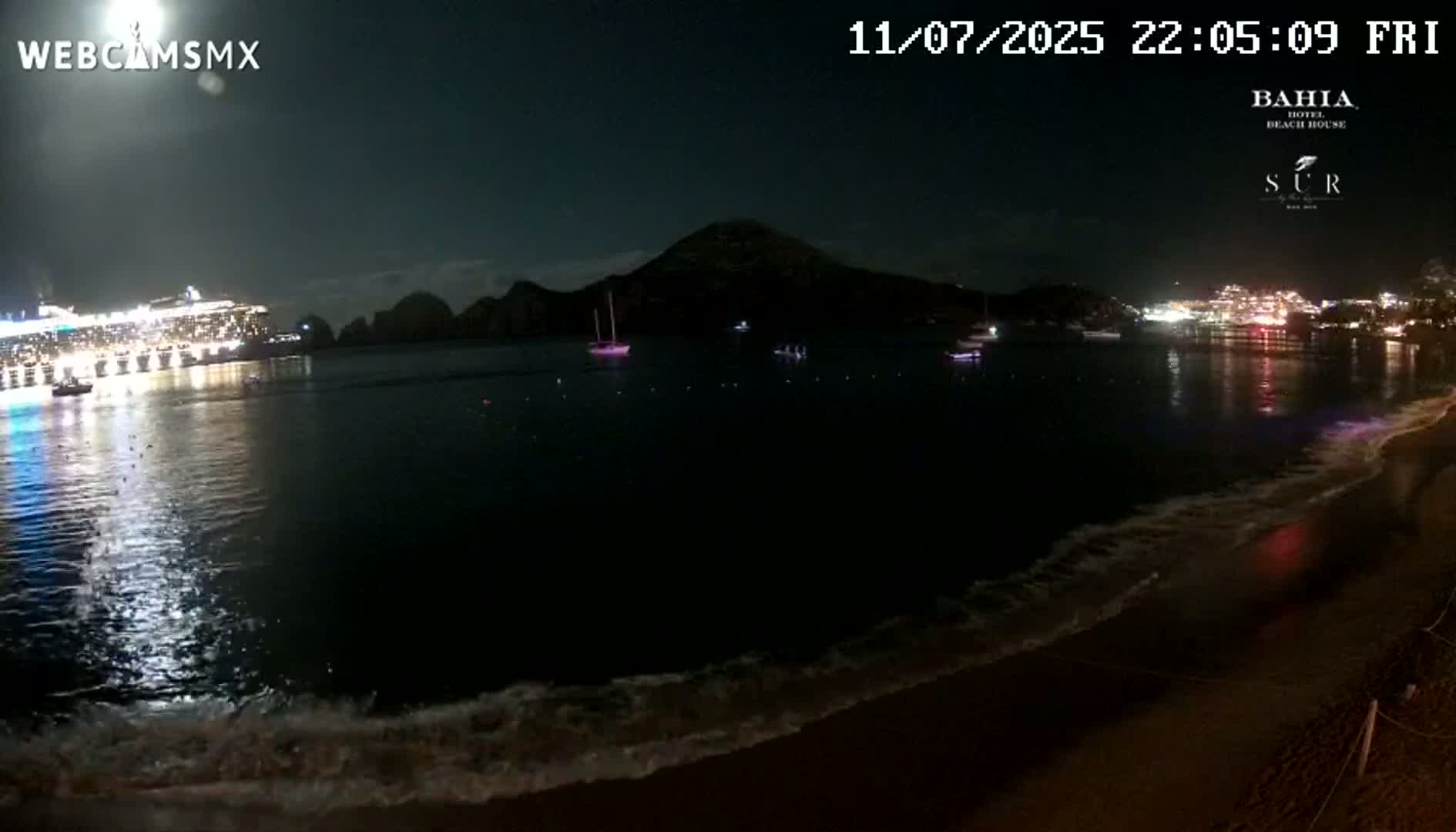 Cabo San Lucas, Playa El Medano Beach Live Cam - Los Cabos, Baja California Sur, Mexico