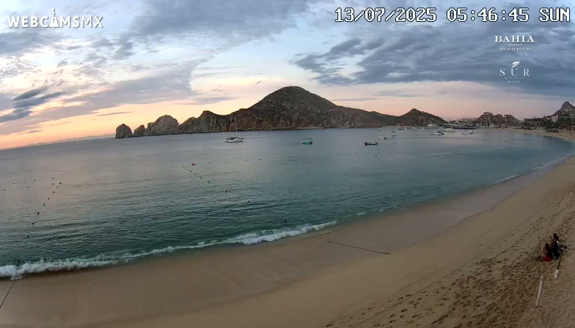 Cabo San Lucas, Playa El Medano Beach Live Cam - Los Cabos, Baja California Sur, Mexico